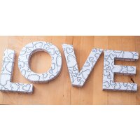 LOVE Buchstaben Karton Pappe anmalen gestalten Hochzeite...