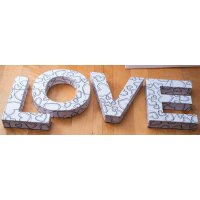LOVE Buchstaben Karton Pappe anmalen gestalten Hochzeite...
